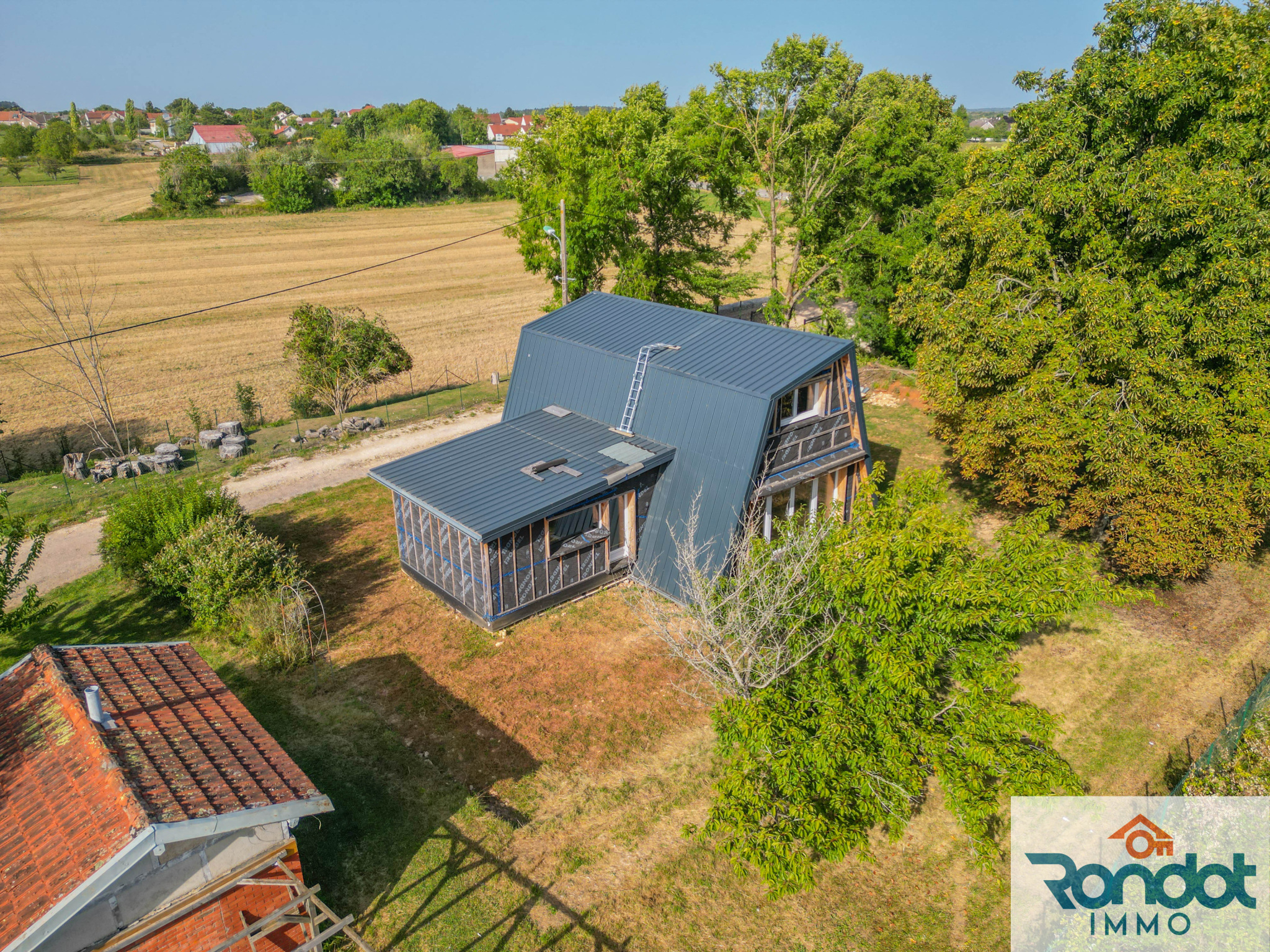 Maison à terminer 5 pièces 100 m2 1045 m2