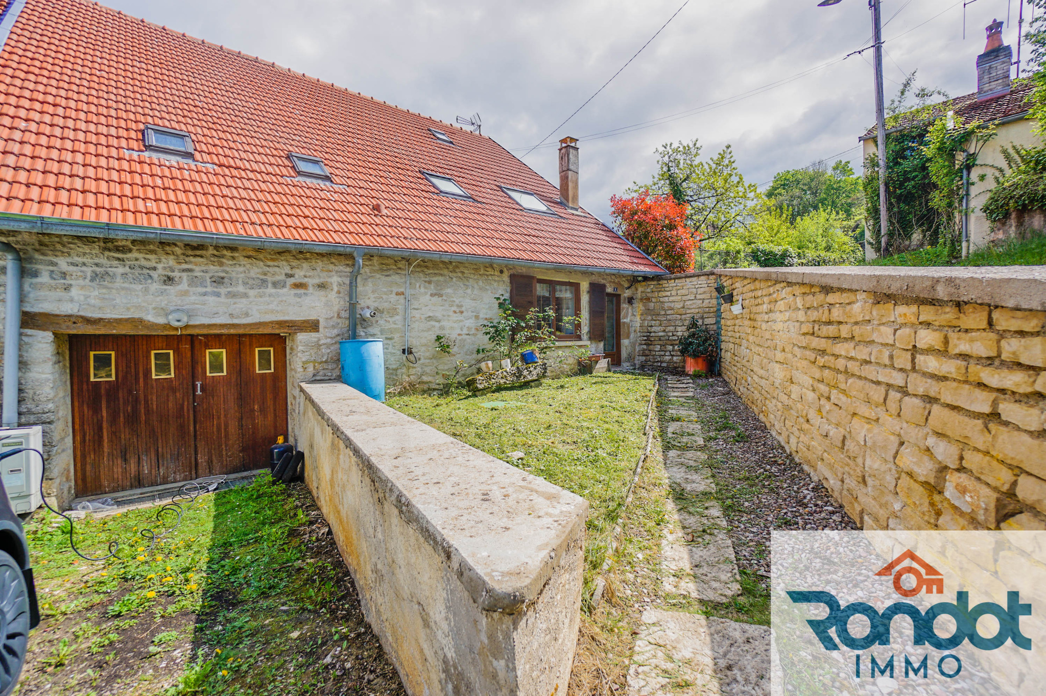 Maison 6 pièces/4 chambres/160 m2/1682 m2 terrain