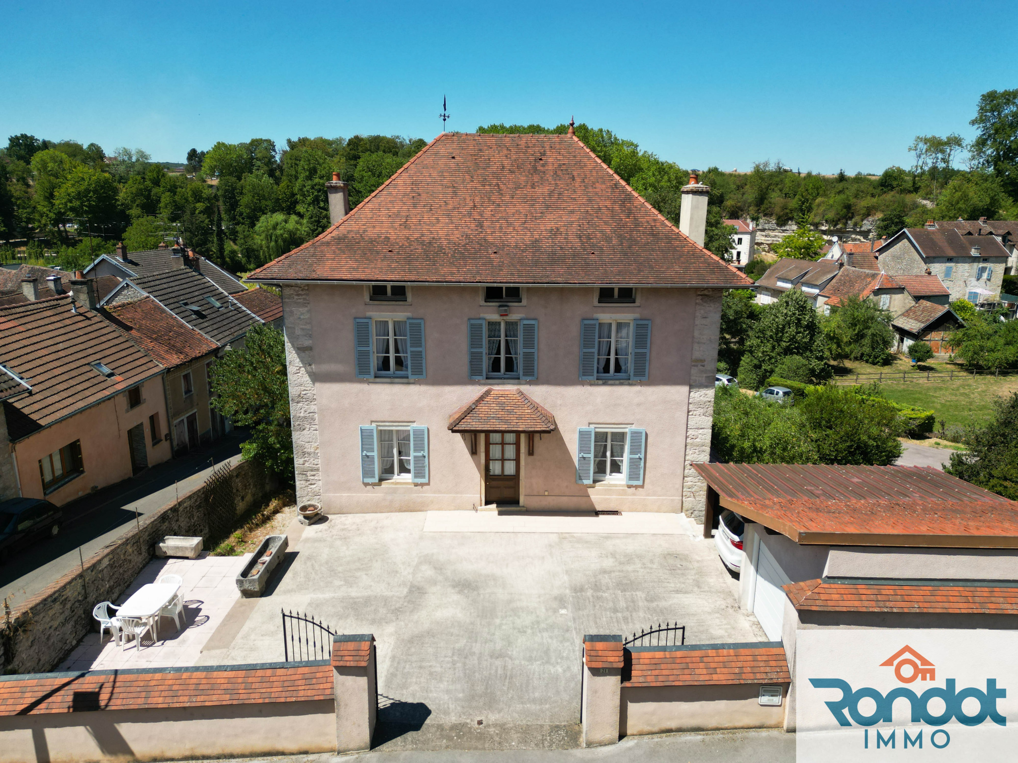 MAISON 7 PIECES / 5 CHAMBRES / ENVIRON 151 M2 / PARCELLE 144