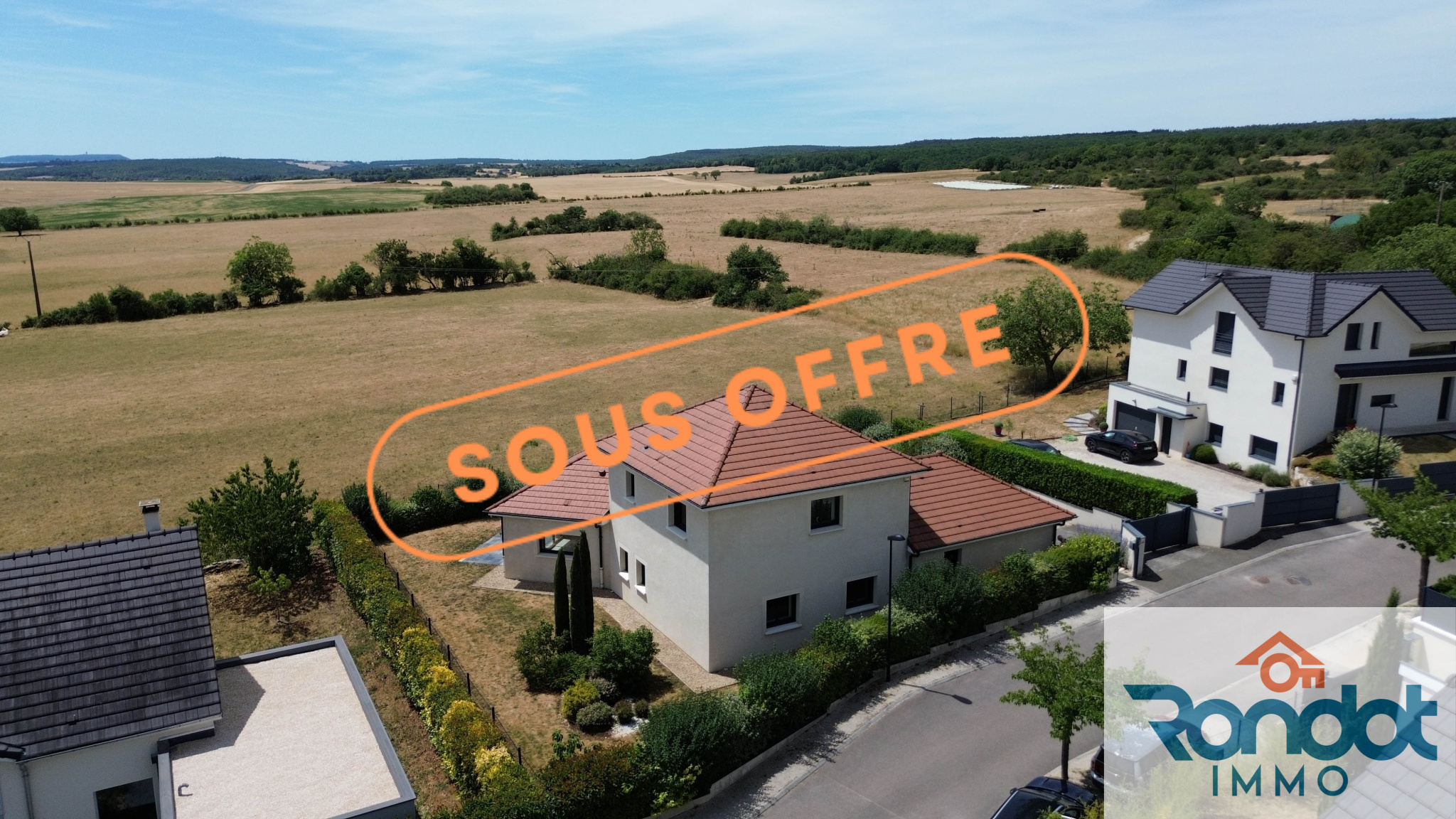 MAISON 170M2 / 6 PIECES / 4 CHAMBRES / TERRAIN 800M2